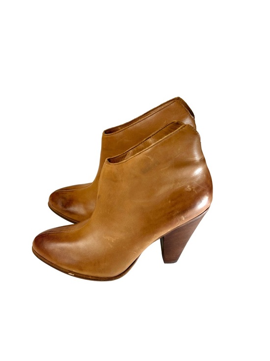 Donald J. Pliner Shoes - Donald J. Pliner Vachetta Ivy-35Bootie Ankle Boots Tan LeatherBlock Heel 7.5
